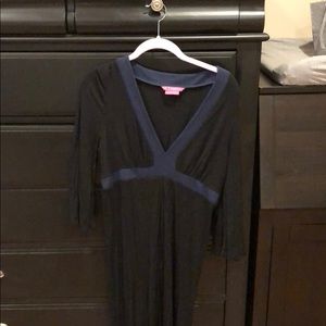 Be cold no more! Long sleeve BCBGirls vneck dress